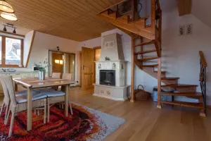 Apartamento HANKA - Acogedora chimenea en el salón
